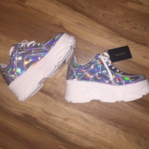 Platform sneakers